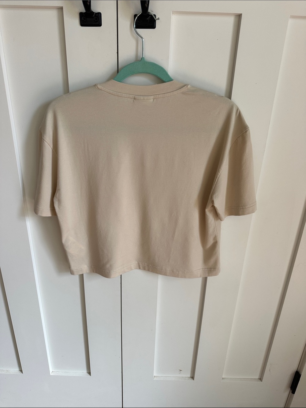 Varley Boxy Cropped Tee in Light Beige Size XS - Picture 3 of 9